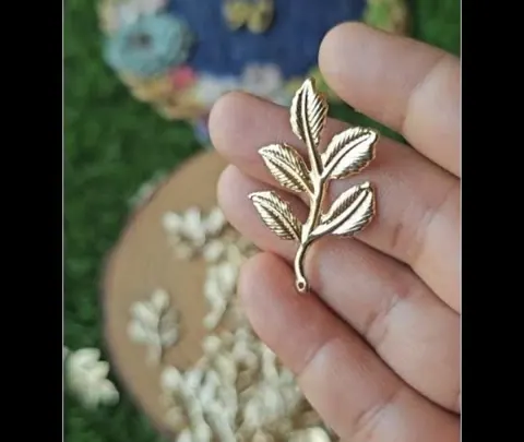 HD213 Metal leaf Gold Small