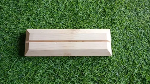 Name plate stand 8 Inch