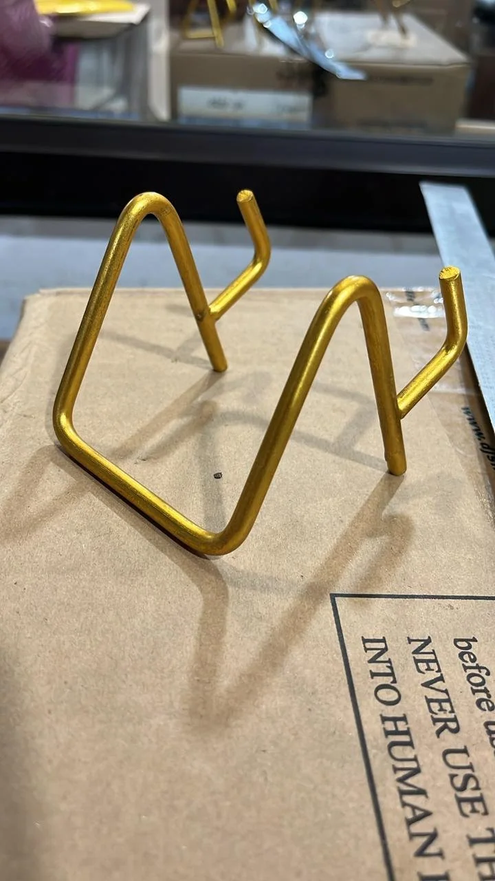 Metal stand/Min.Qty-12 PCS 6 INCH
