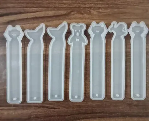 7 pcs bookmark mould set