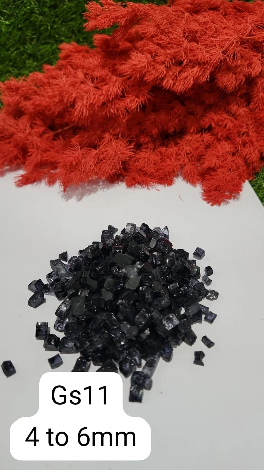 Glass stone Black 4 to 6mm 1kg bag