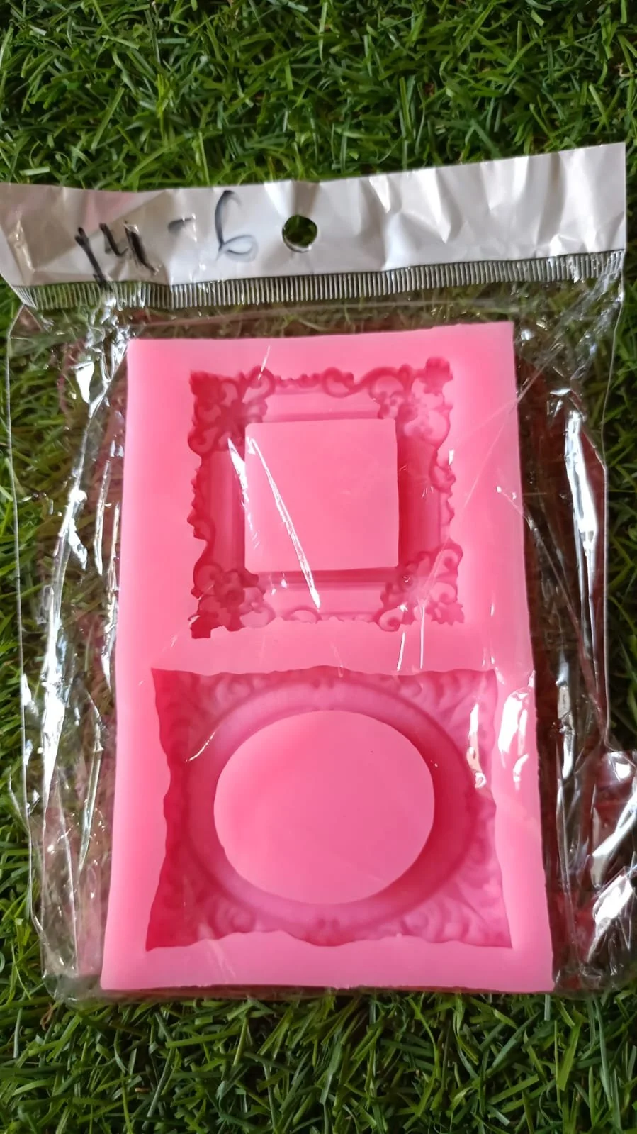 pink moould 114 grmm