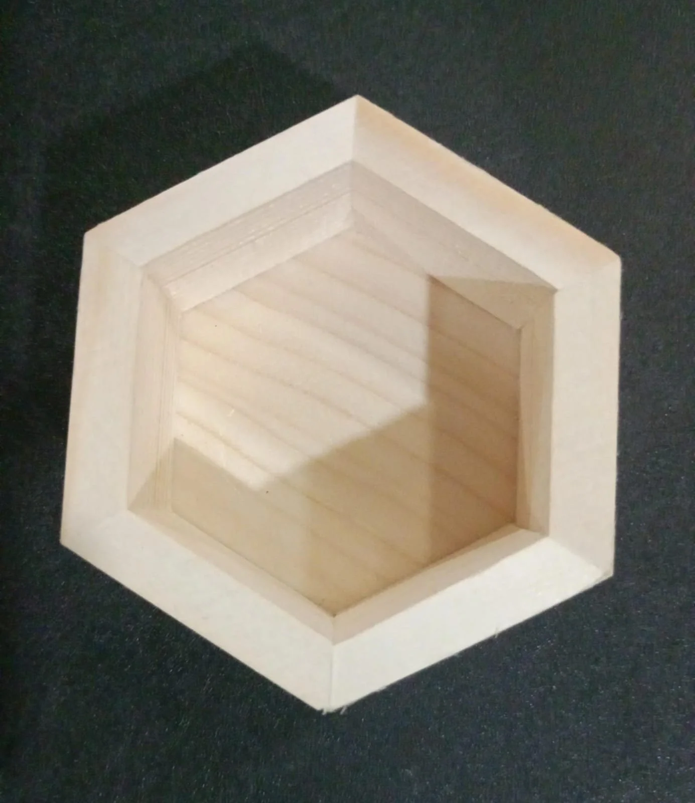 wooden hexagone tea light