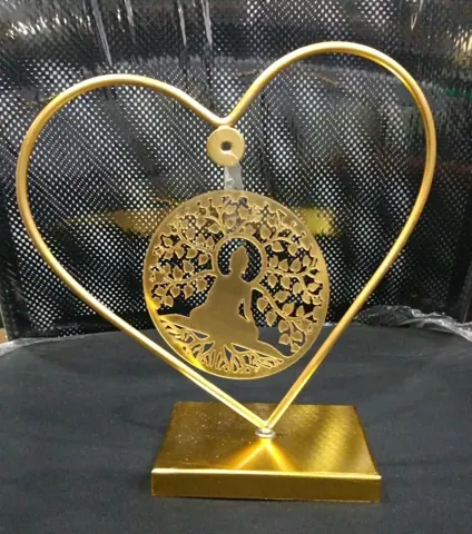 Metal heart stand 10 ” inch