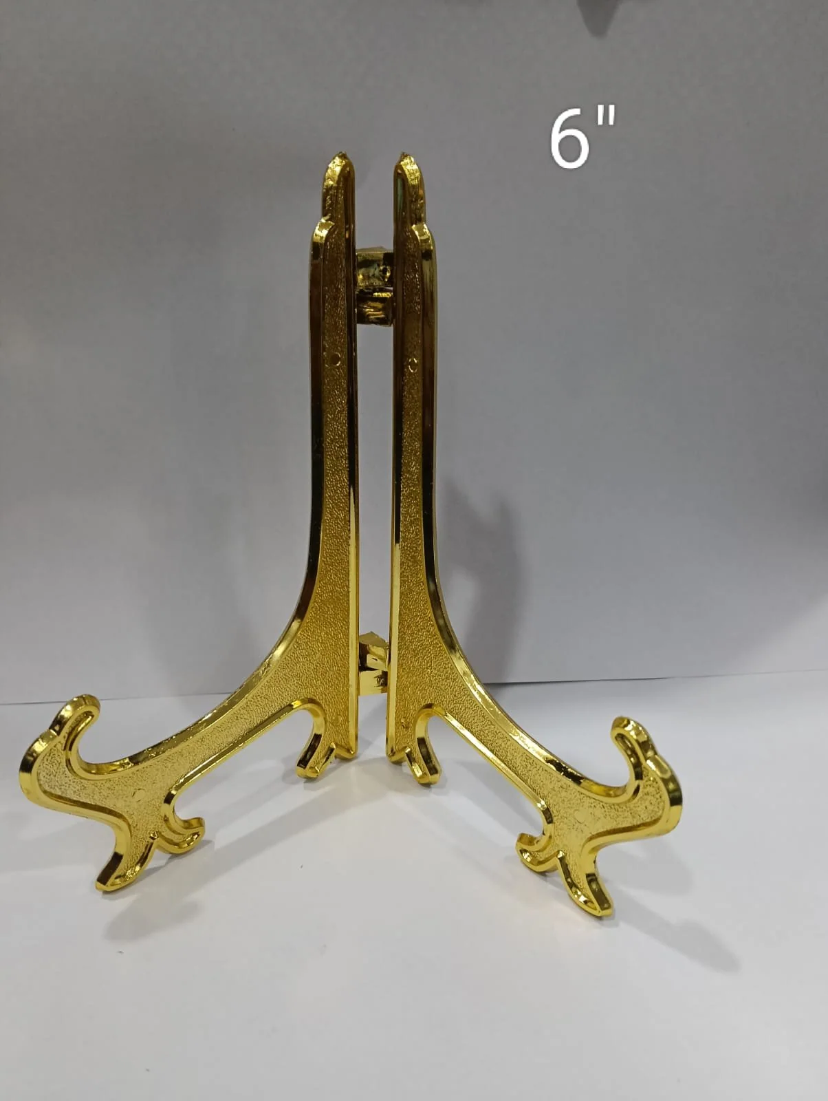 Golden Acrylic stand 6 inch