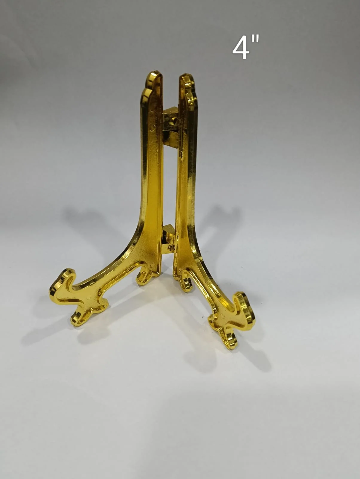 Golden Acrylic Stand 4 inch